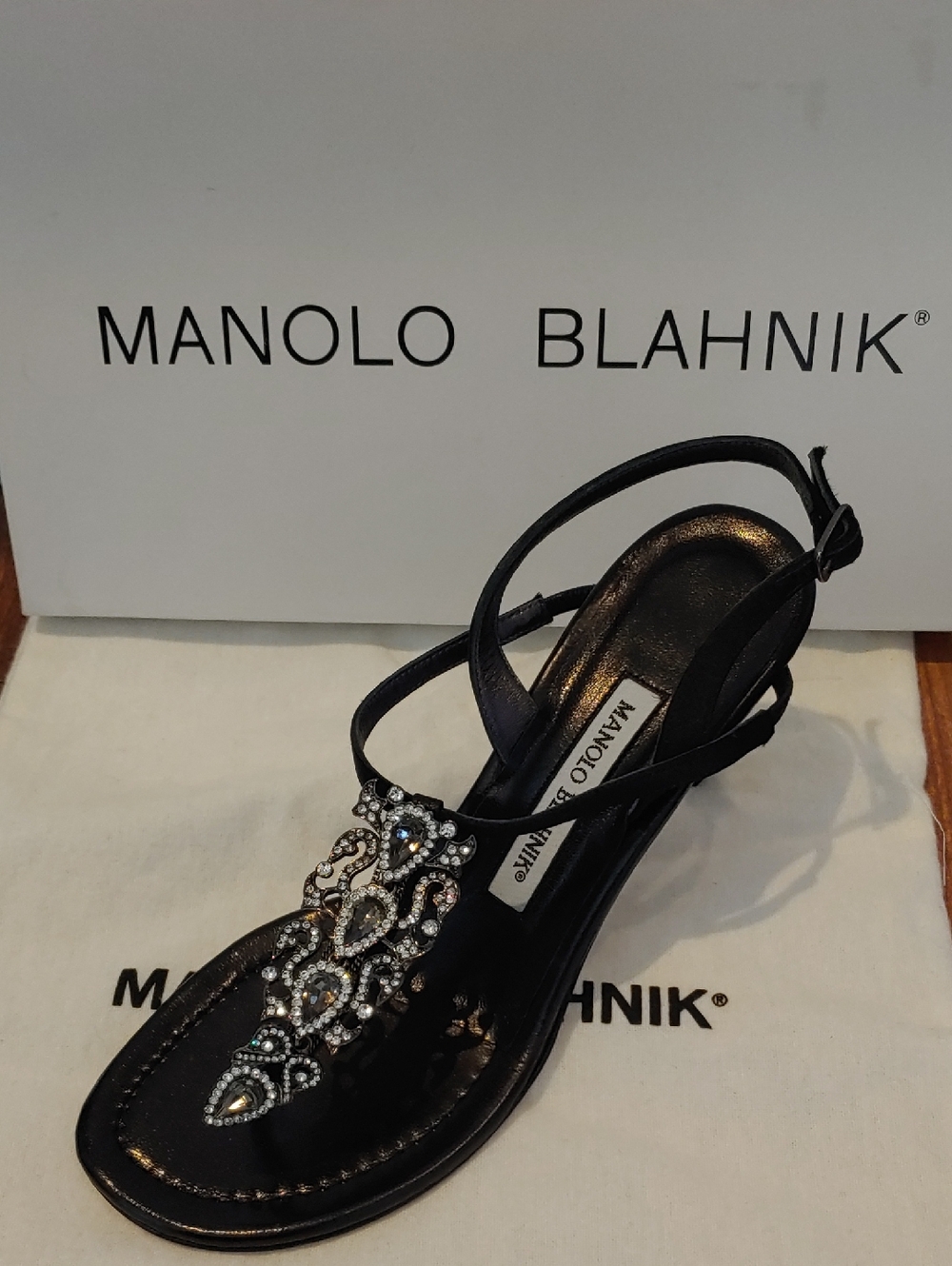 NEW Manolo Blahnik Black Leather/Satin Crystal Embellishment Heeled Shoe